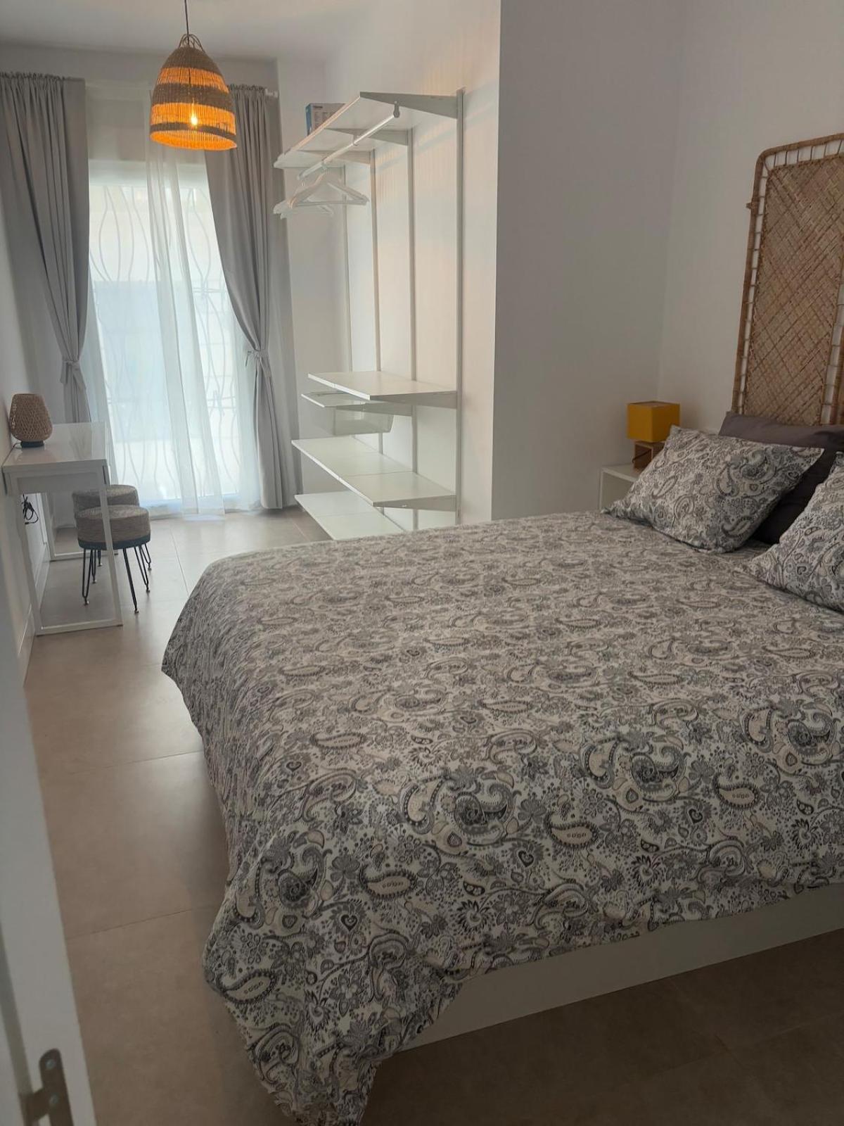 Nuevo! En El Centro! 1M Metro, Zambrano Y Con Parking Apartment Malaga Ngoại thất bức ảnh