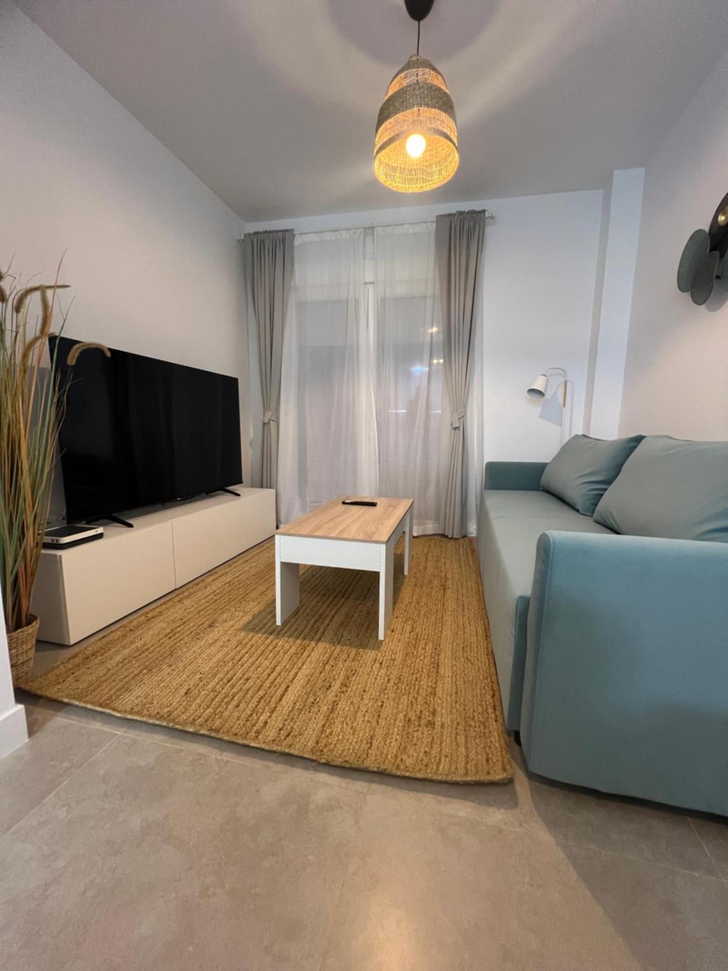 Nuevo! En El Centro! 1M Metro, Zambrano Y Con Parking Apartment Malaga Ngoại thất bức ảnh